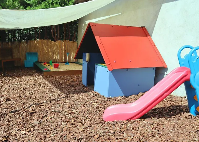 Zum Glueck, Mit Pool Und Kamin بيت للعطل